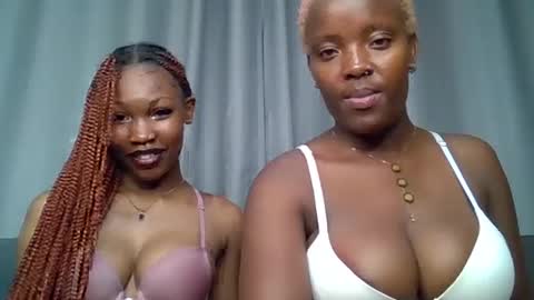 pinkyy online show from July 11, 10:00 pm