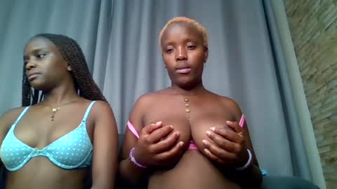 pinkyy online show from July 17, 1:12 am