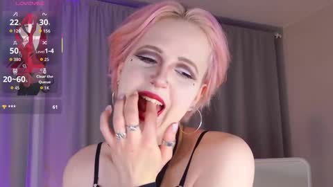 Snapshot of pink_pantsu chatting on November 15, 9:32 pm Luna online show from November 15, 9:32 pm