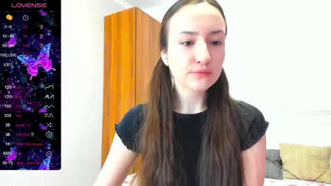 pink_soda33 online show from May 25, 9:04 am