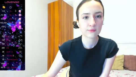 pink_soda33 online show from June 21, 6:05 am