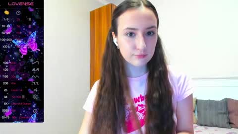 pink_soda33 online show from July 6, 6:10 am
