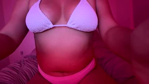 pinkaura7 online show from March 30, 5:41 am