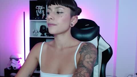 Emily online show from September 25, 2:59 am