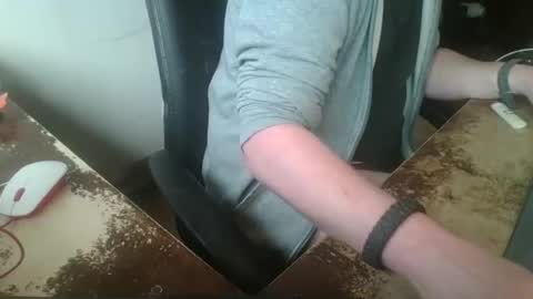 Snapshot of pinkdickpanther chatting on October 22, 2:50 pm 101xXx101 online show from October 22, 2:50 pm