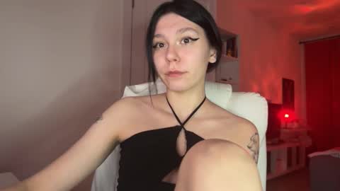 Snapshot of pinkdollylovv chatting on February 28, 10:28 pm pinkdollylovv online show from February 28, 10:28 pm