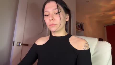 pinkdollylovv online show from November 2, 9:39 pm