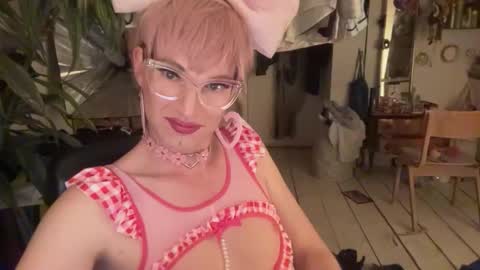 pinkfag online show from April 8, 7:58 pm