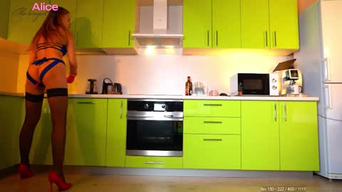 Alice   online show from December 3, 5:11 pm