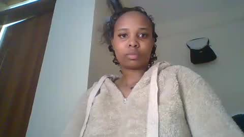 Snapshot of pinkie_bear chatting on October 31, 11:55 am Pinkie online show from October 31, 11:55 am