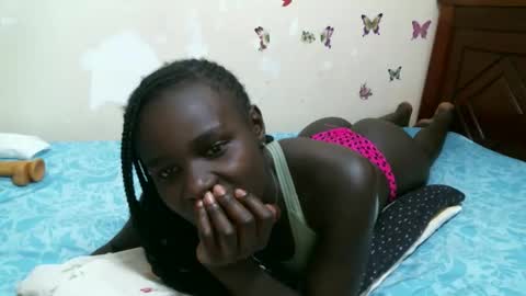 pinky online show from November 28, 9:12 am