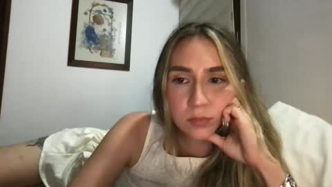 Snapshot of pinkilola chatting on March 22, 12:36 am Pinkilola online show from March 22, 12:36 am