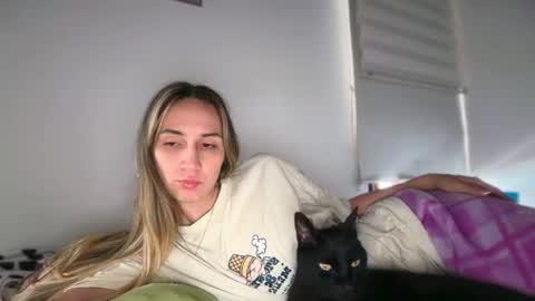 Pinkilola online show from May 6, 1:38 pm