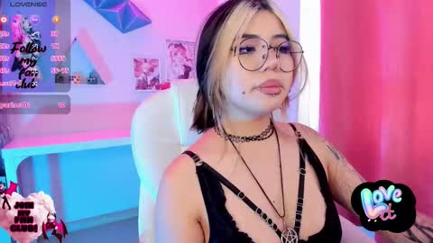 PINKK online show from November 26, 2:07 pm