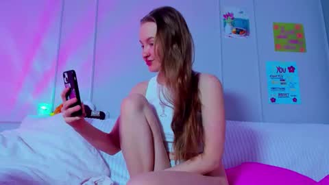 Mila online show from February 22, 8:13 am