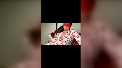 pinkkblossomm online show from January 18, 4:49 am