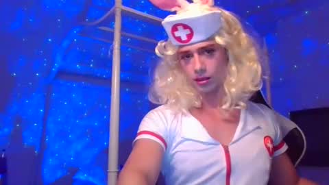 Snapshot of pinkpillbambi chatting on January 13, 10:35 pm pinkpillbambi online show from January 13, 10:35 pm