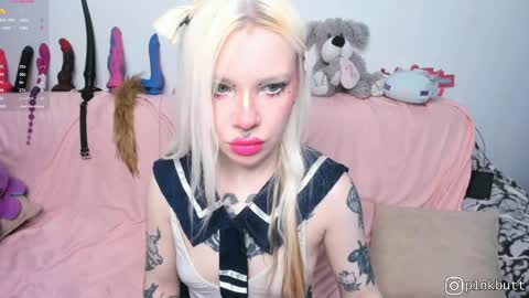 Snapshot of pinkslobber chatting on June 2, 3:30 am Helen Goat online show from June 2, 3:30 am