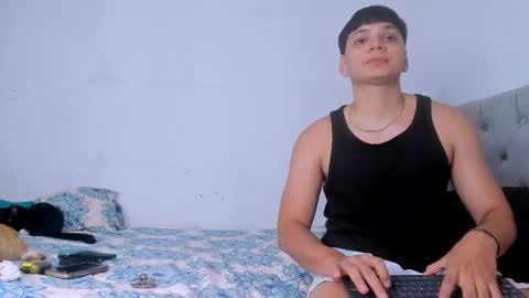 pinksmile_1 online show from September 30, 10:59 pm