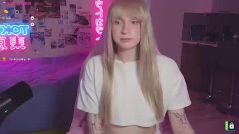 pinkvenom_ online show from July 31, 5:01 pm
