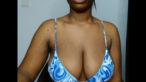 Snapshot of pinkxsugar chatting on October 10, 12:04 pm pinkxsugar online show from October 10, 12:04 pm