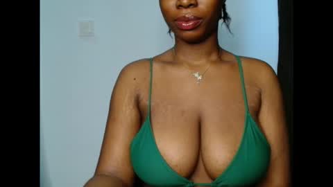 Snapshot of pinkxsugar chatting on October 17, 9:34 am pinkxsugar online show from October 17, 9:34 am