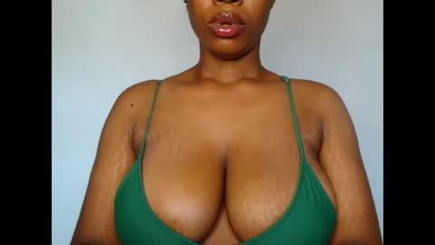 pinkxsugar online show from April 22, 2:51 pm