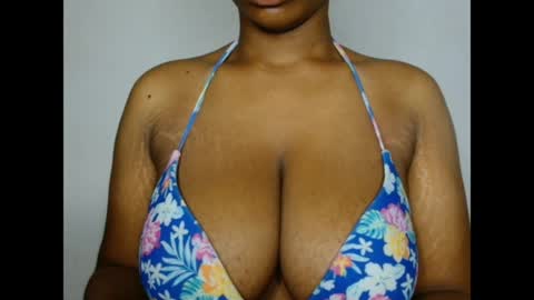 pinkxsugar online show from April 28, 4:28 am