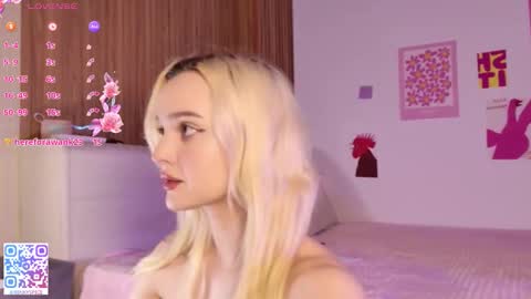 Pinky online show from October 22, 2:01 am