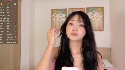 Polly online show from April 28, 9:03 am