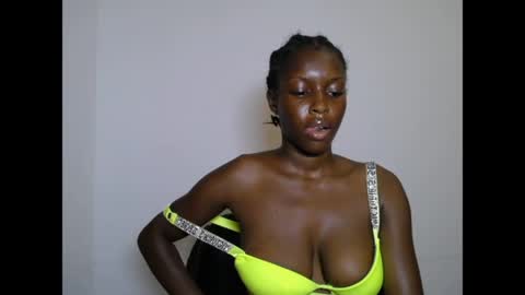 pinkykiki_247 online show from March 31, 8:31 pm