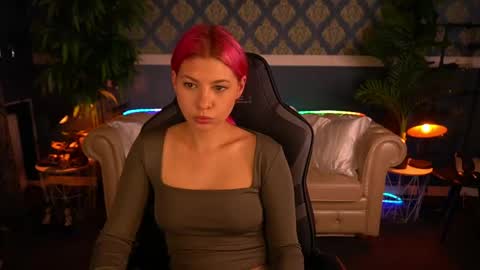 pinkytrix online show from May 17, 5:31 pm