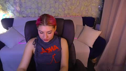 pinkytrix online show from May 27, 6:10 am