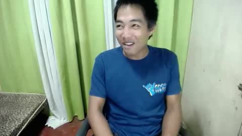 Snapshot of pinoy_brix chatting on May 24, 4:17 am pinoy_brix online show from May 24, 4:17 am