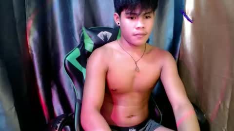 pinoy_shyboy69 online show from May 2, 3:33 am