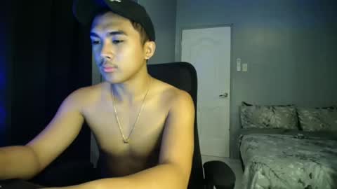 Snapshot of pinoyadriannexxx chatting on September 27, 1:43 am Adrianne online show from September 27, 1:43 am