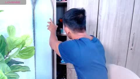 ethan online show from April 7, 1:17 am