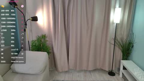 pinquinn online show from February 13, 7:15 am