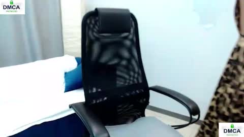 Bella online show from October 30, 9:55 am