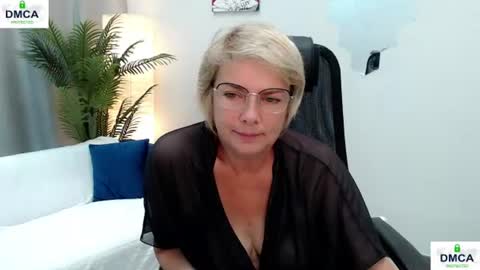 Snapshot of pion_s chatting on July 6, 5:37 am Bella online show from July 6, 5:37 am