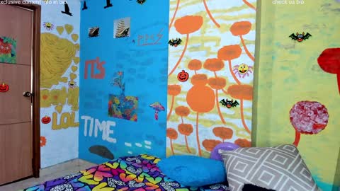 Snapshot of pipeshowtime chatting on December 17, 1:18 am VALENTINA y PIPE online show from December 17, 1:18 am