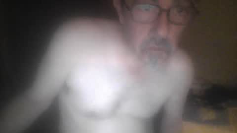 pipi2704 online show from December 6, 9:46 pm