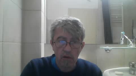 pipi2704 online show from December 29, 8:00 am