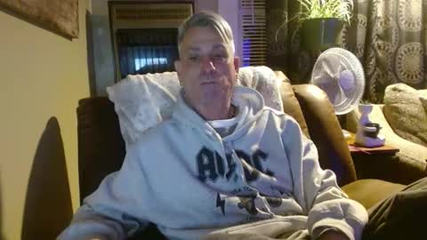 pirate334 online show from January 22, 11:53 pm