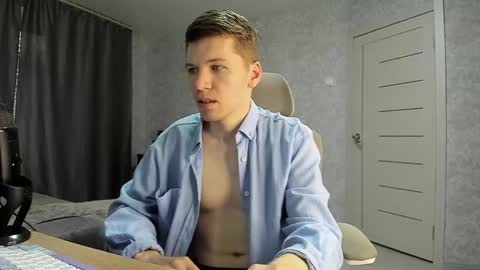 Pierre online show from April 4, 6:00 am