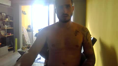 Snapshot of pirshi chatting on November 25, 8:03 am Gifted One online show from November 25, 8:03 am