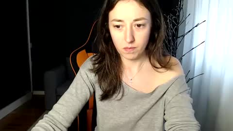 piscesgirl06 online show from February 3, 9:08 am