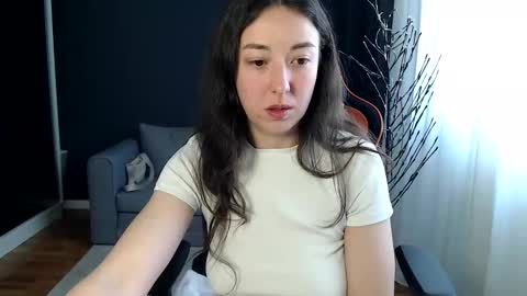 Snapshot of piscesgirl06 chatting on February 11, 6:18 am piscesgirl06 online show from February 11, 6:18 am