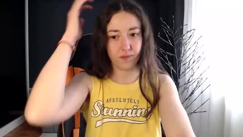 Snapshot of piscesgirl06 chatting on February 21, 6:36 am piscesgirl06 online show from February 21, 6:36 am