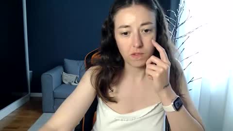 Snapshot of piscesgirl06 chatting on June 5, 7:03 am piscesgirl06 online show from June 5, 7:03 am